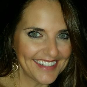 Meet your Posher, Valerie
